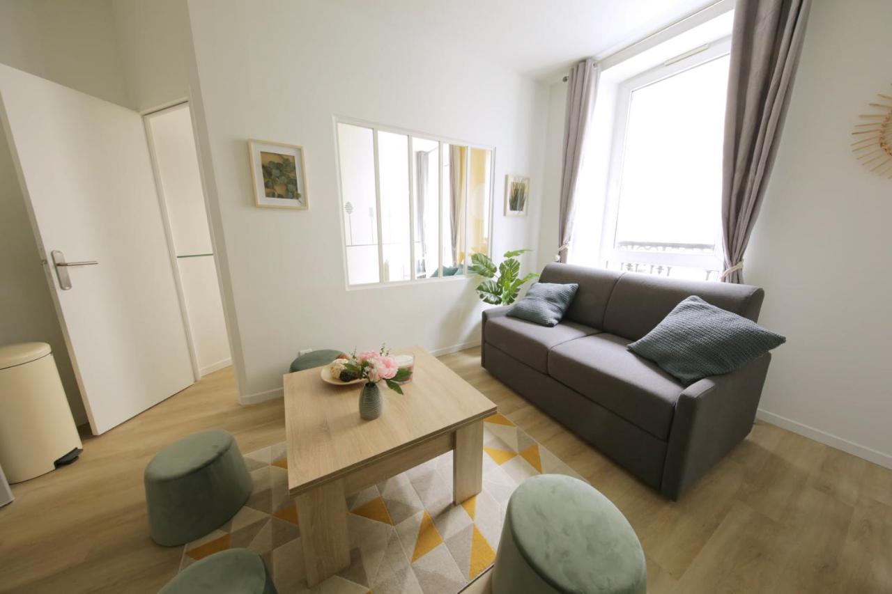 Green Apartment Near Montmartre And Opera Paris Bagian luar foto